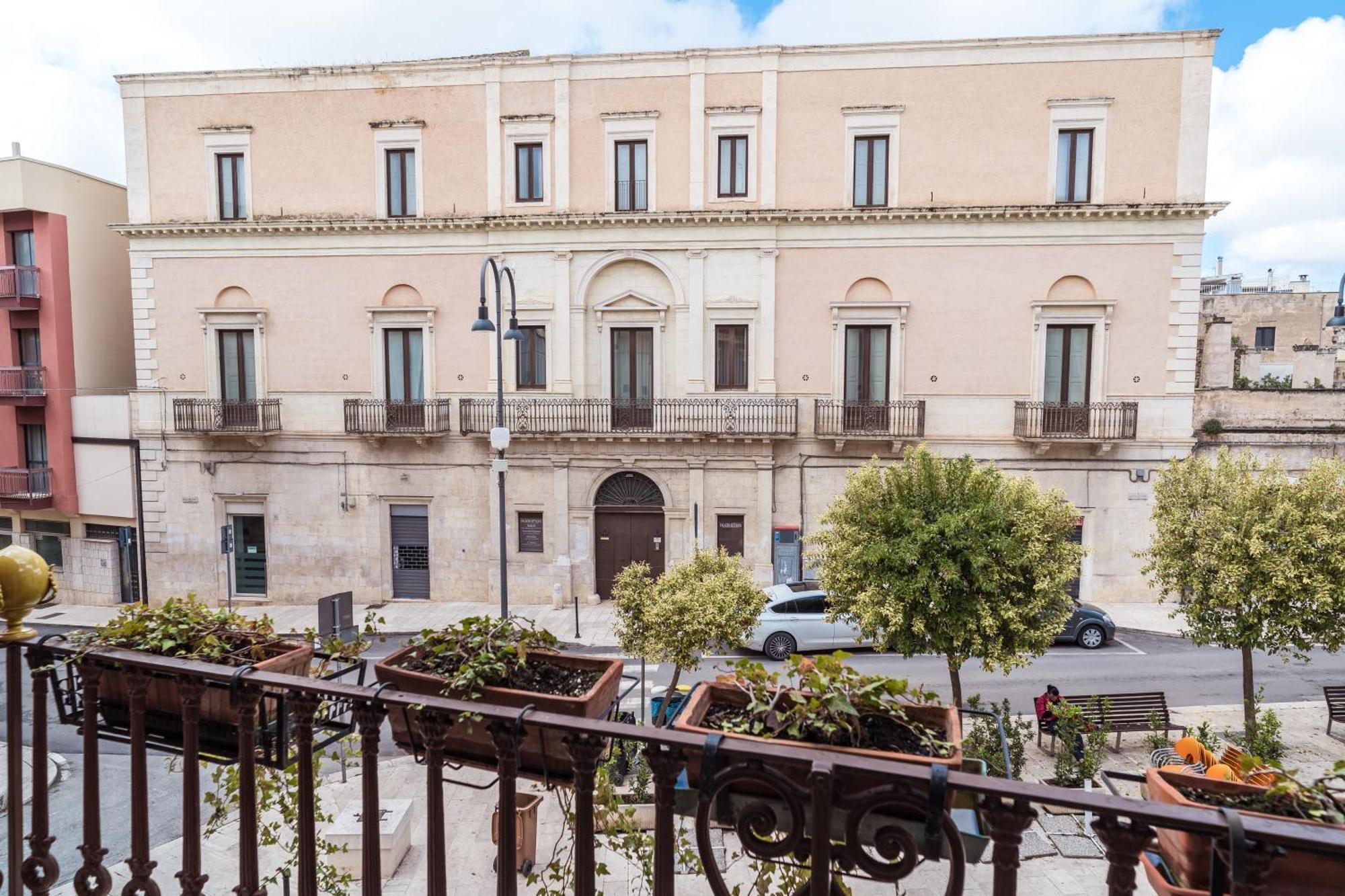 Palazzo Iato Apartment รูติเญียโน ภายนอก รูปภาพ