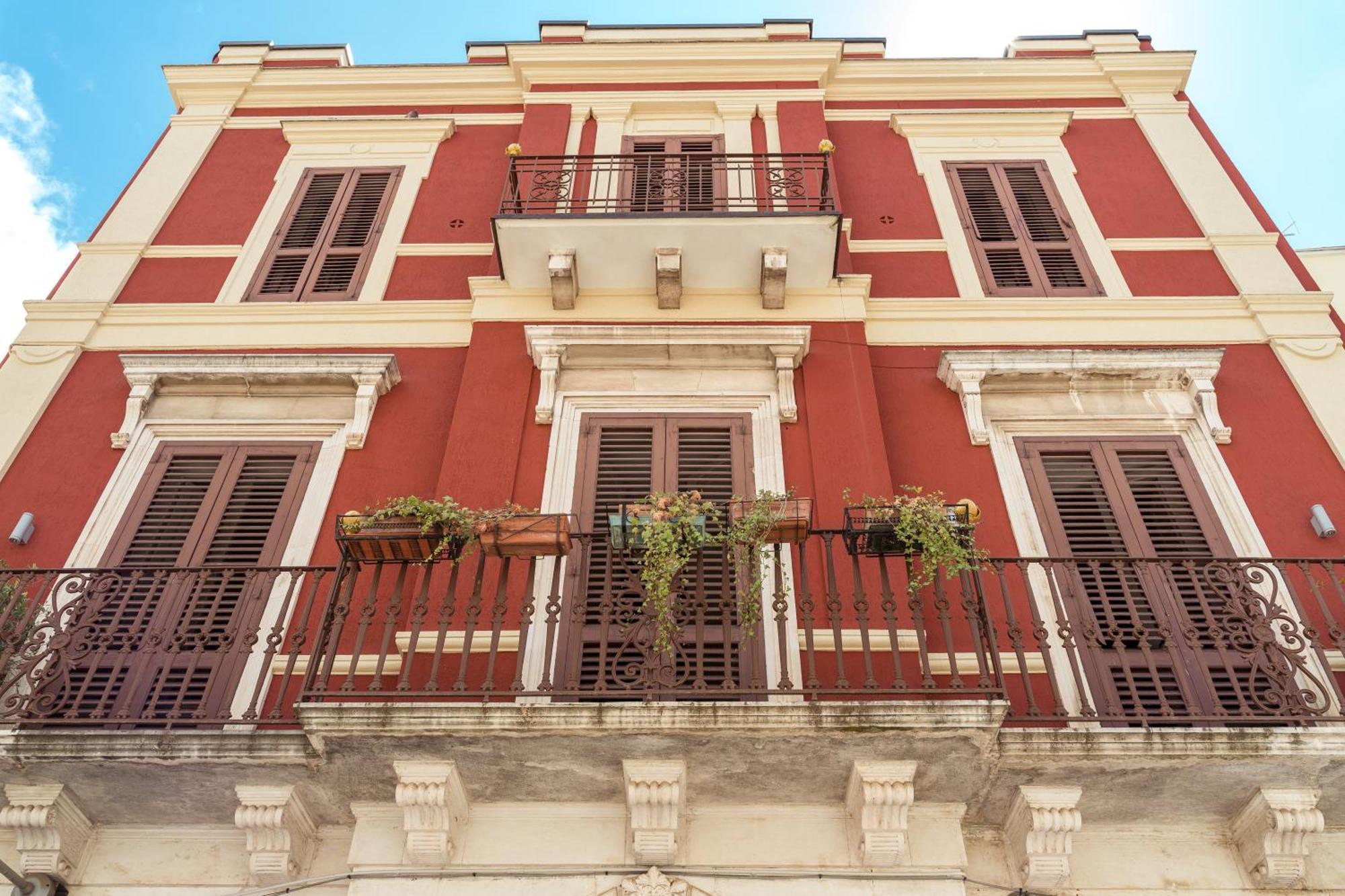 Palazzo Iato Apartment รูติเญียโน ภายนอก รูปภาพ