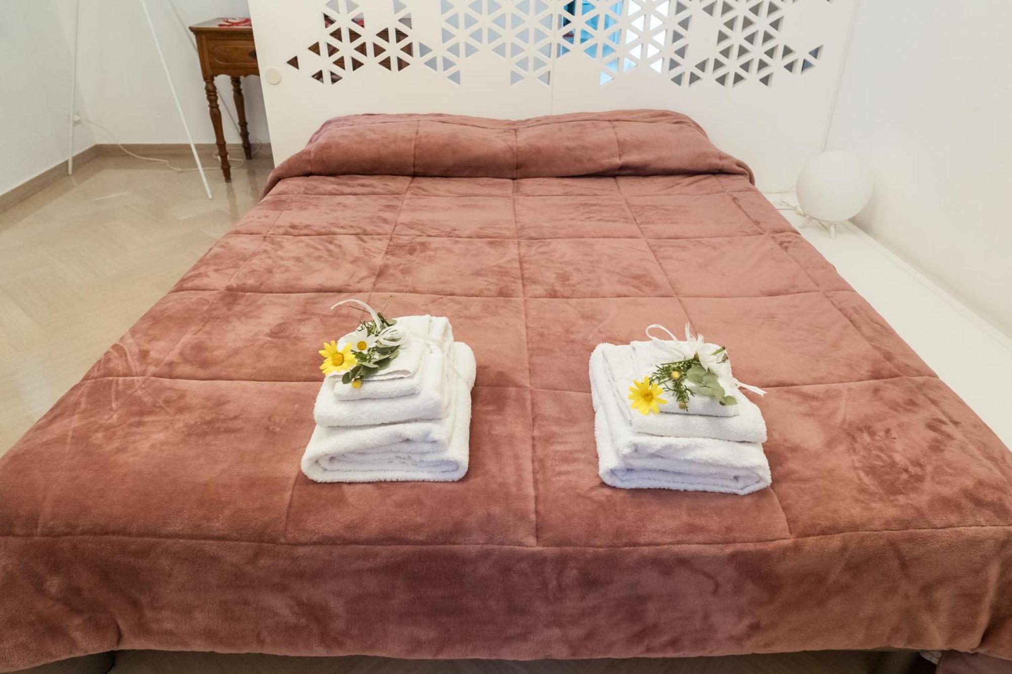 Palazzo Iato Apartment รูติเญียโน ภายนอก รูปภาพ