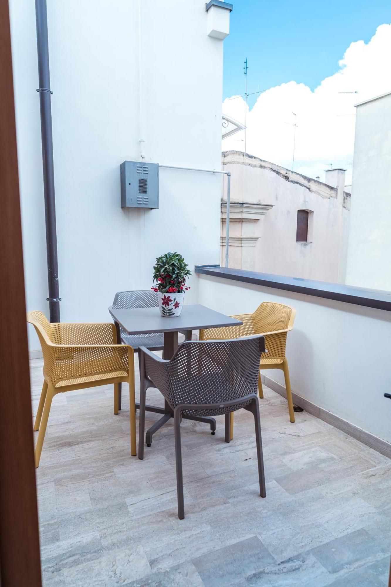 Palazzo Iato Apartment รูติเญียโน ภายนอก รูปภาพ