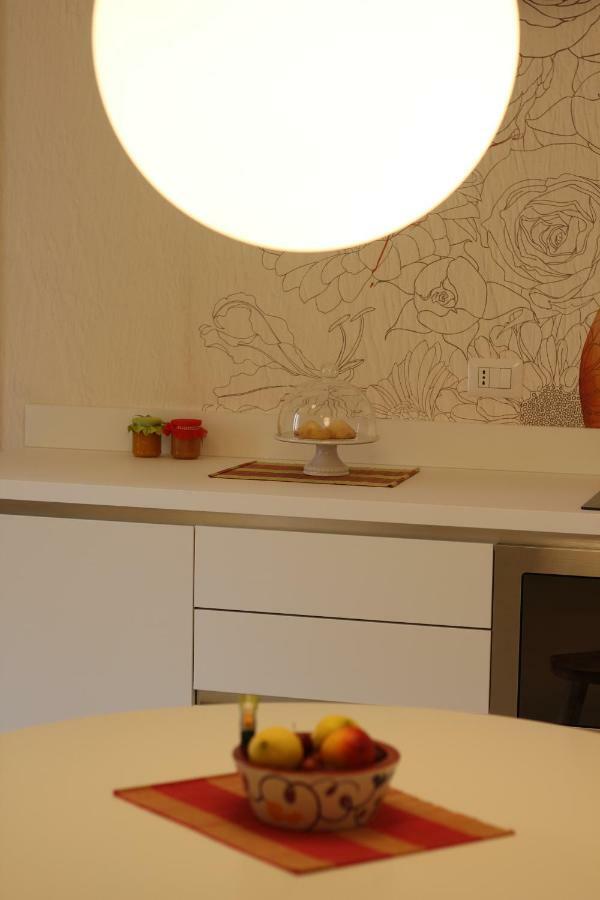 Palazzo Iato Apartment รูติเญียโน ภายนอก รูปภาพ